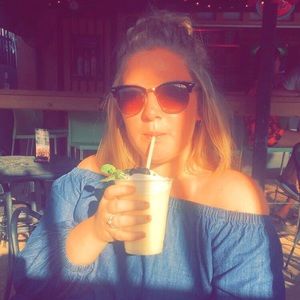 Meet your Posher, Brittany